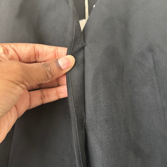 ❌SOLD❌ Camila Coelho Black Faux Leather Pleated Mini Dress Size XS - Picture 4 of 11